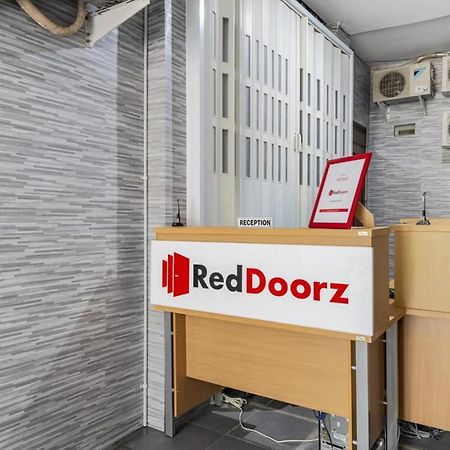 Reddoorz @ Jemursari Surabaya 2 Exteriér fotografie
